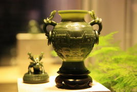 2012江苏工艺美术精品博览会 工艺美术品与礼仪用品的市场盛景